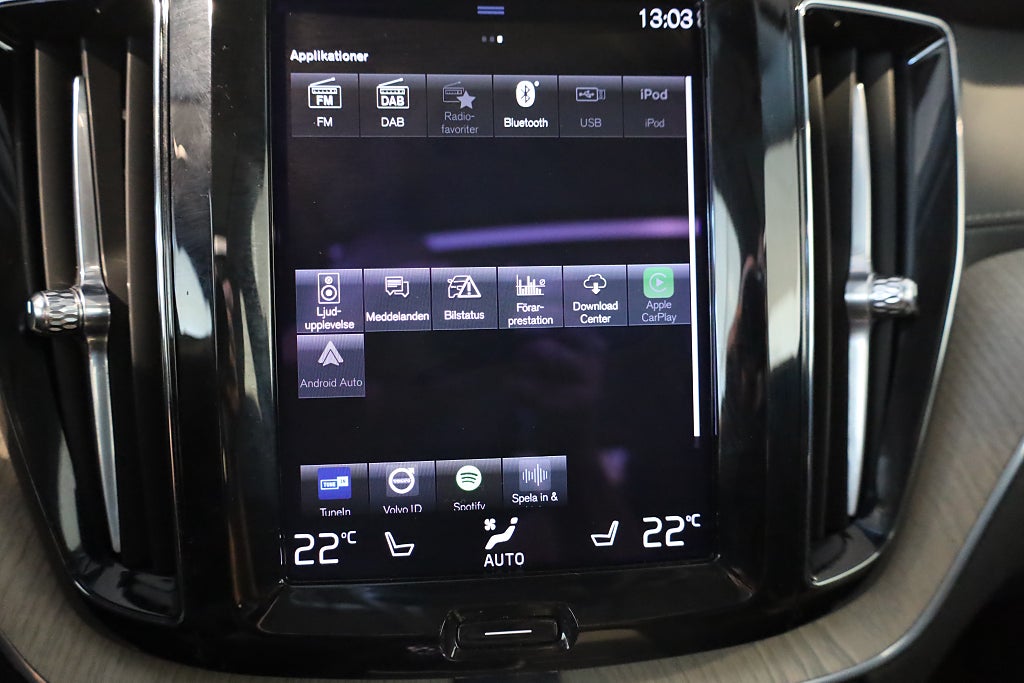 Volvo XC60 Recharge T8 AWD Inscription Orrefors Pano H&K 360° 2021