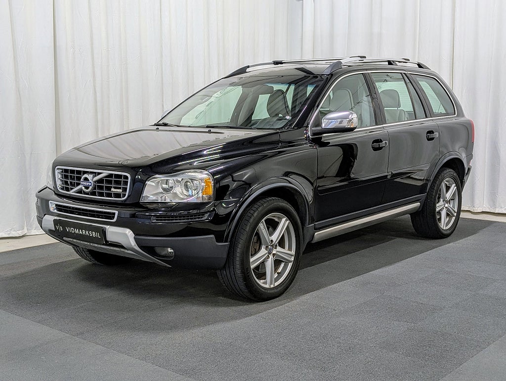 Volvo XC90 7-sits D5 AWD Geartronic R-Design|Skinn|Drag|