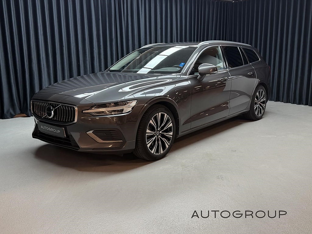 Volvo V60 Recharge T6 AWD Core Edition