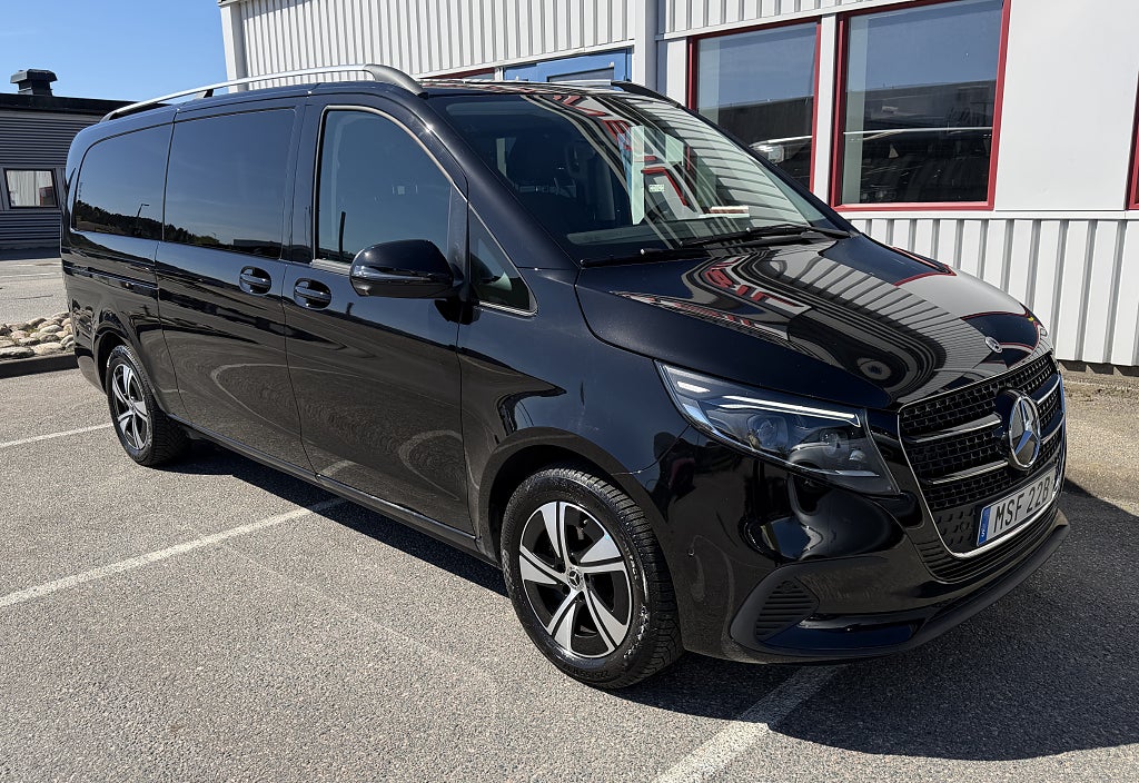 Mercedes-Benz V 2025 - miniatyr 5