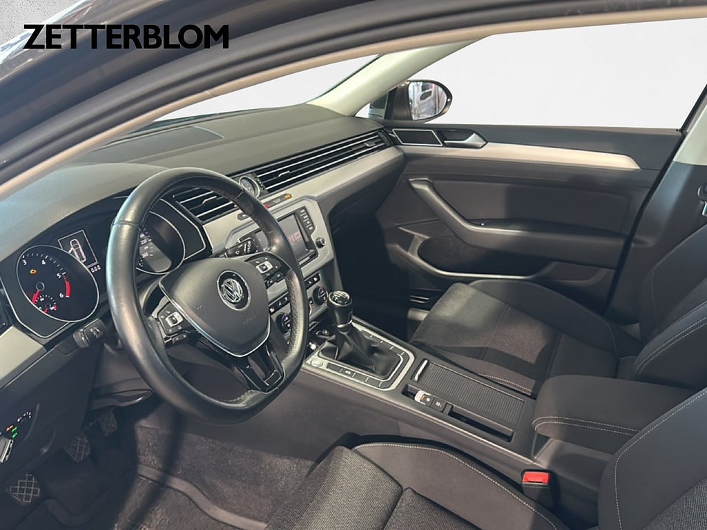 Kombi Volkswagen Passat 8 av 18