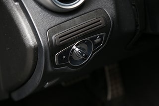 SUV Mercedes-Benz GLC 22 av 37