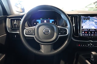 SUV Volvo XC60 14 av 26