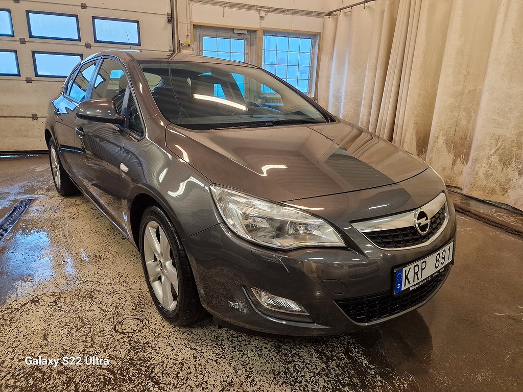 Opel Astra 1.4 Turbo 13000 Mil 2 ägare Lågskatt Nybes.UA