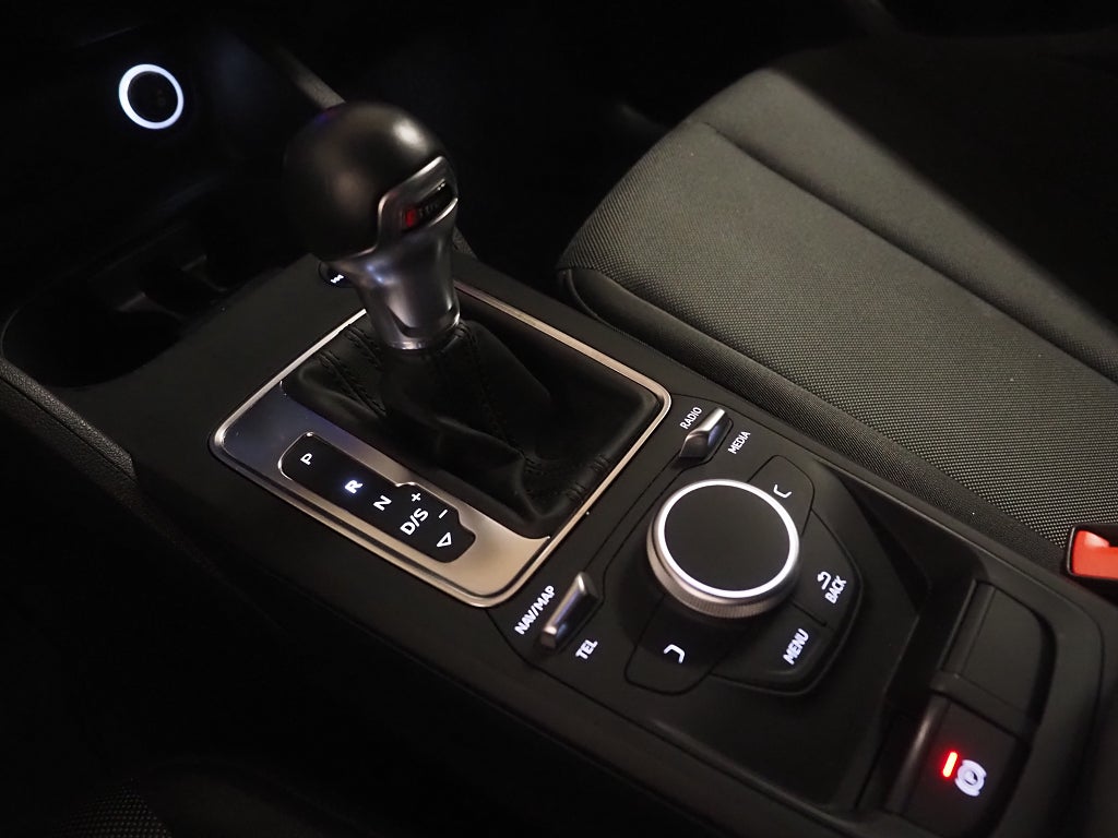 Audi Q2 35 TFSI 150hk S Tronic Proline P-Sensorer Connectivity 2019