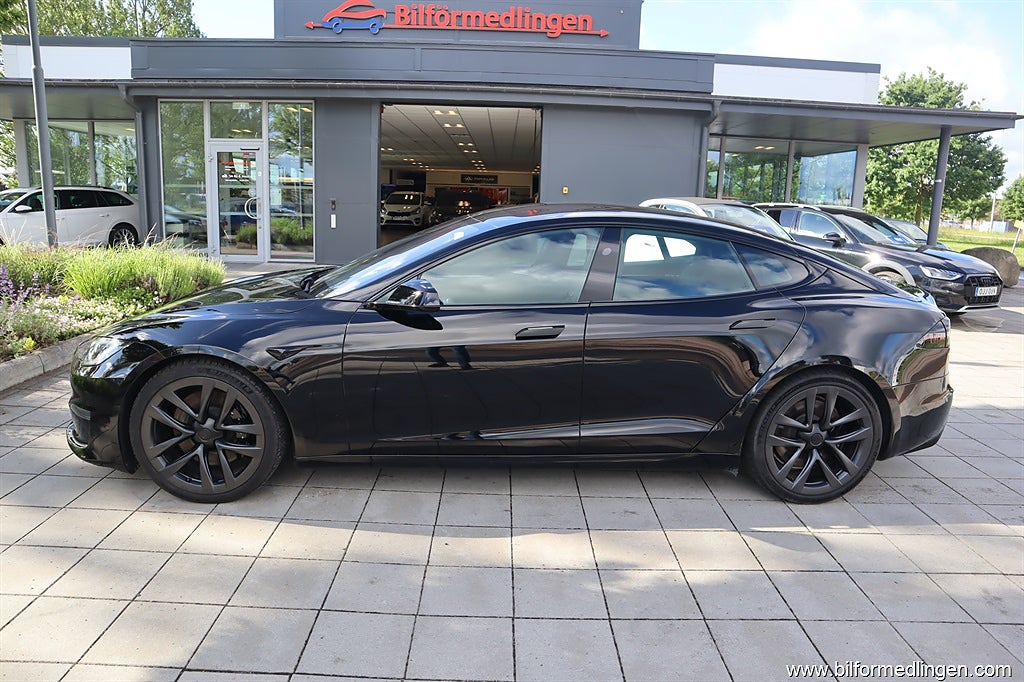 Tesla Model S MODEL S 100.0 kWh AWD 670hk Long Range Momsbil Yoke Steering 1 Ä