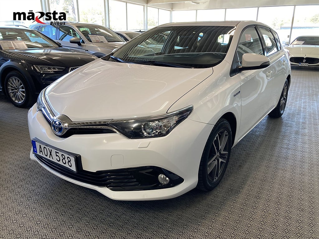 Toyota Auris Hybrid e-CVT (136hk) Active