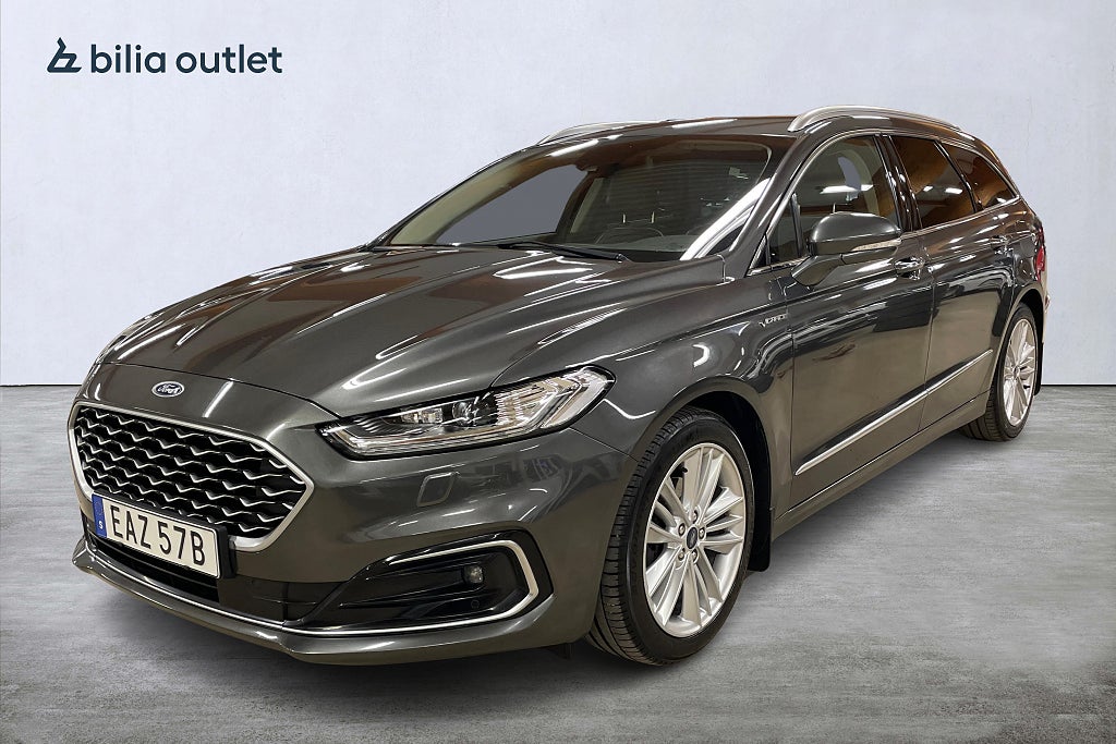 Ford Mondeo Kombi 2.0 EcoBlue Vignale / Drag / B-kamera / Värmare