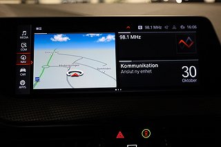 Halvkombi BMW 118I 16 av 23