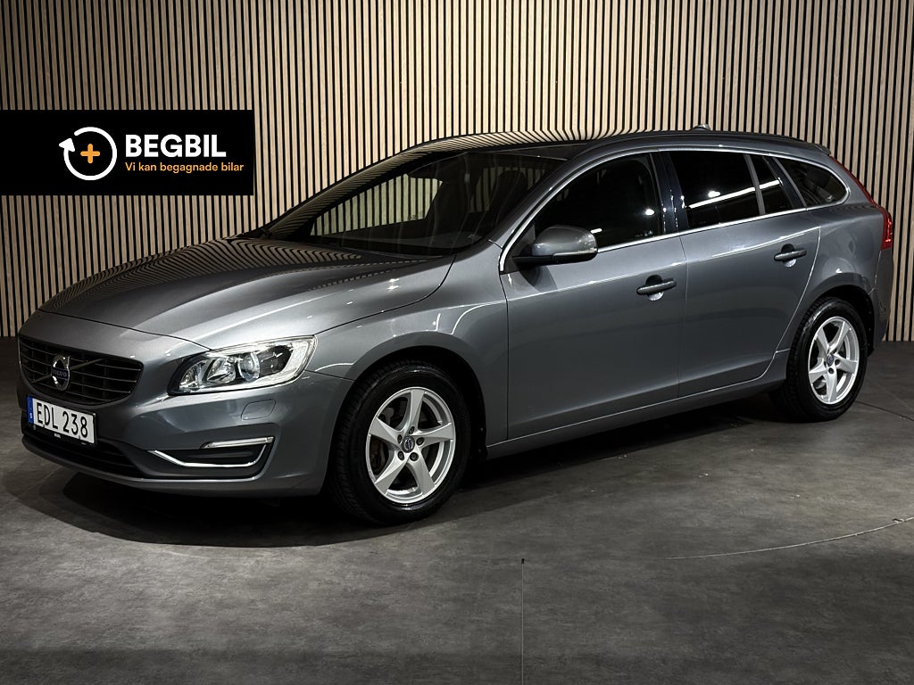 Volvo V60 D4 AWD Momentum Business Edition / Drag / Värmare/ Navi