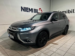 Mitsubishi Outlander 4WD 7-sits Onyx Pano 360° Drag S/V-hjul