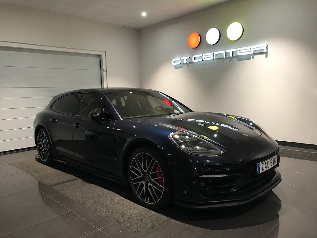 Porsche Panamera 4S E-Hybrid Sport Turismo Head-Up Panorama