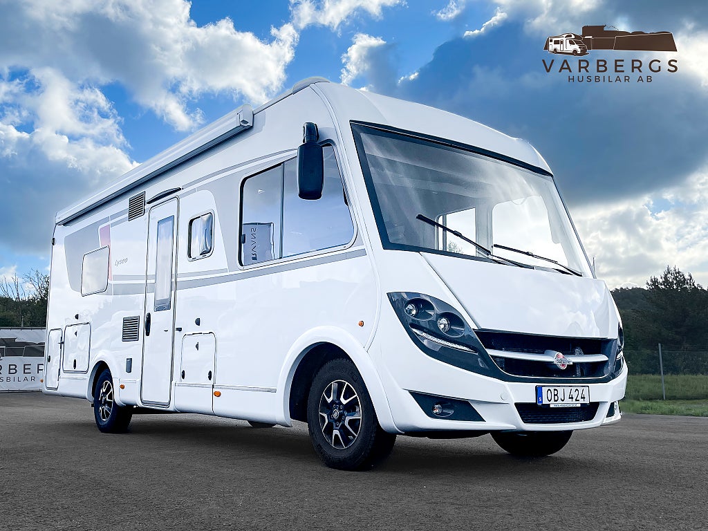 Bürstner Lyseo Time i720  Långbädd AUT Taksäng 3500kg Lågmil