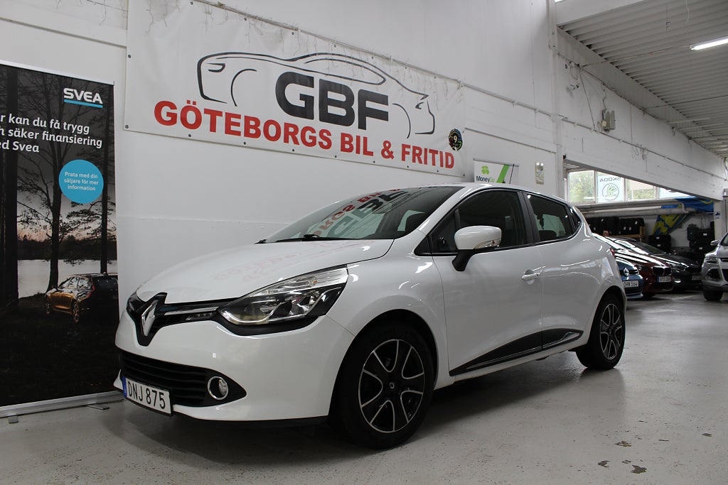 Renault Clio 0.9 TCe Euro 6  Årsskatt  360 kr