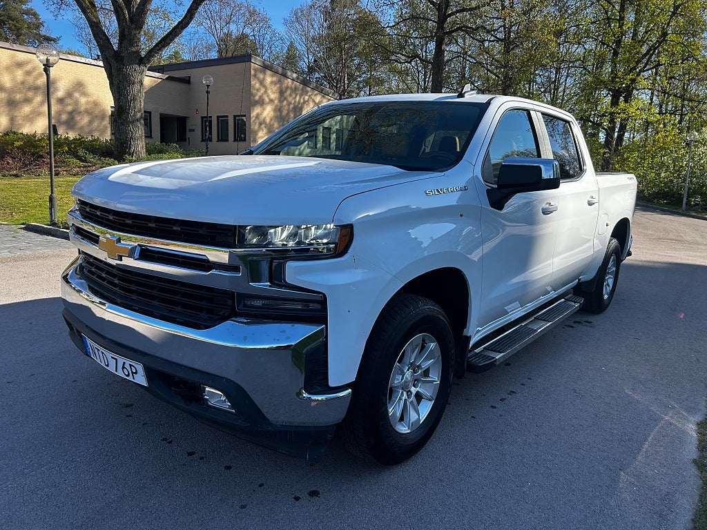 Chevrolet Silverado 1500 Crew Cab 5.3 V8 4WD Hydra-Matic | Skinn | Ny bes
