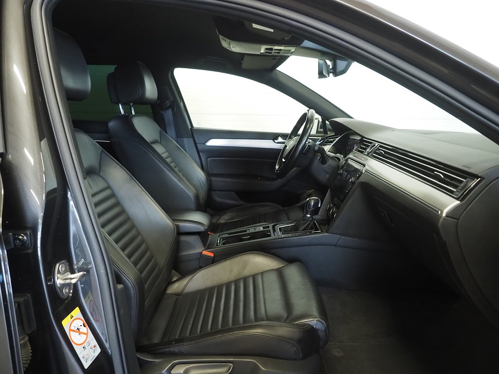 Volkswagen Passat Alltrack TDI 190hk 4M Executive | D-värm | Drag | Cockpit 2018