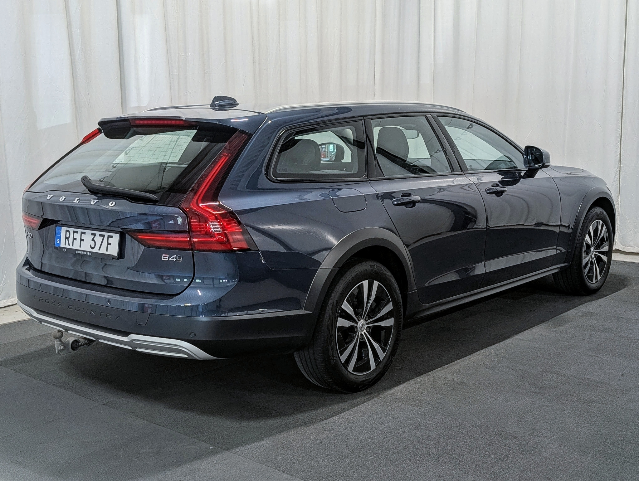Volvo V90 Cross Country 2022, kuva 4/45