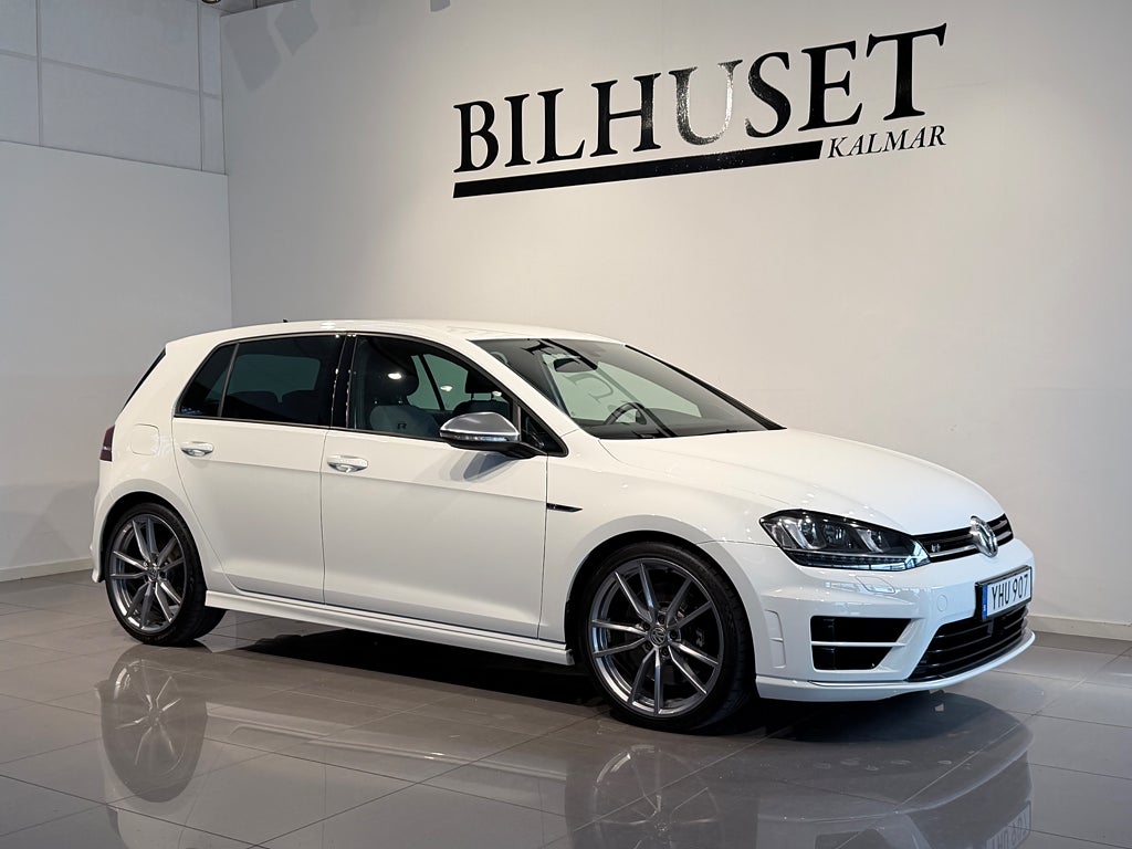 Volkswagen Golf 5-dörrars R 2.0 TSI BMT 4Motion R Euro 6 *360 HK 