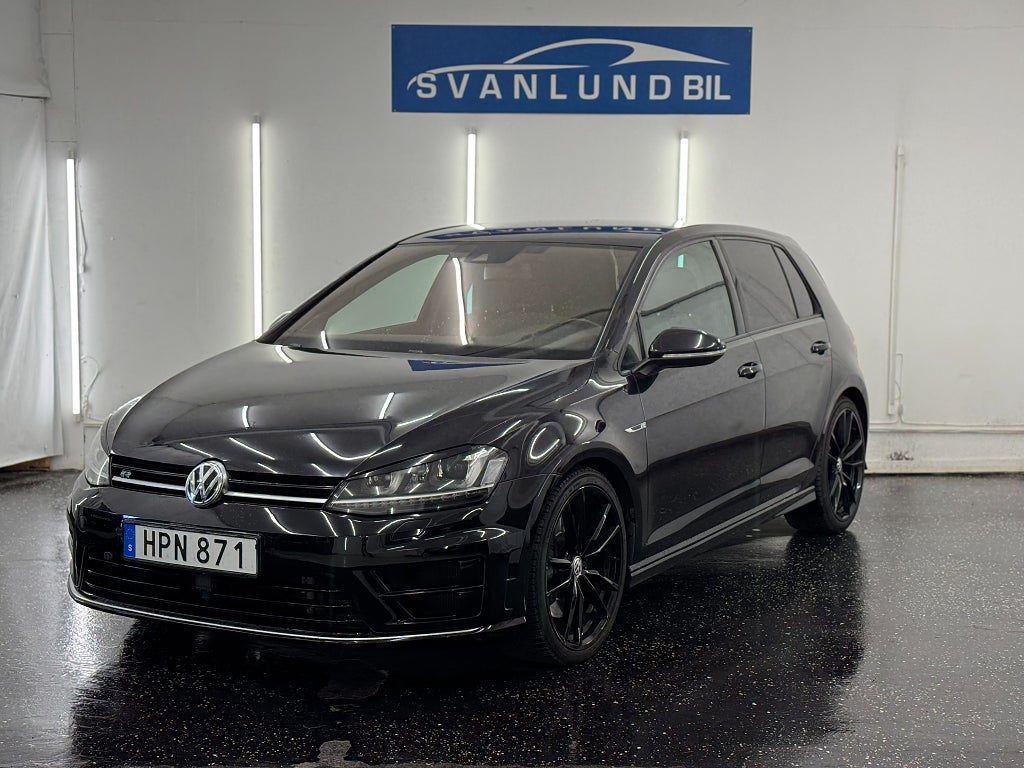 Volkswagen Golf 5-dörrars R 2.0 TSI BMT 4Motion R / Dynaudio / Backkame