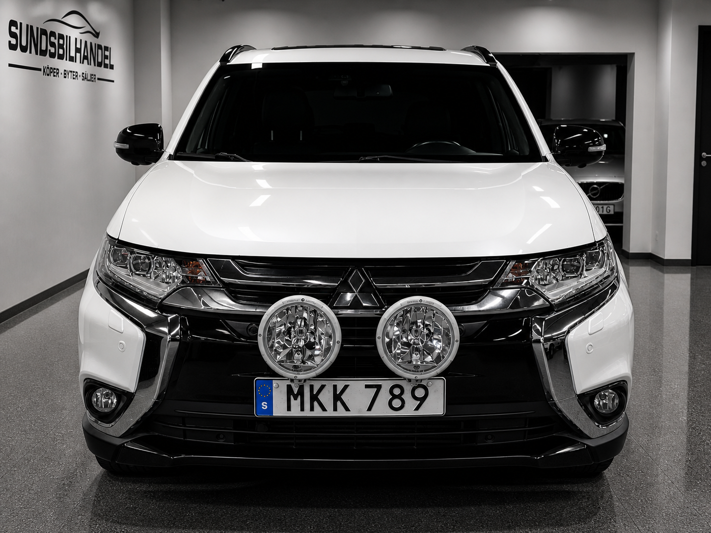 Mitsubishi Outlander 2018, bild 2/10
