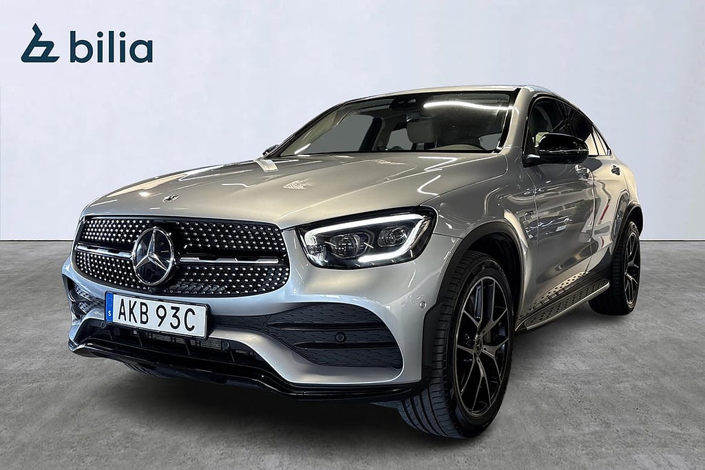 Mercedes-Benz GLC 300 de AMG 360° Cockpit Night