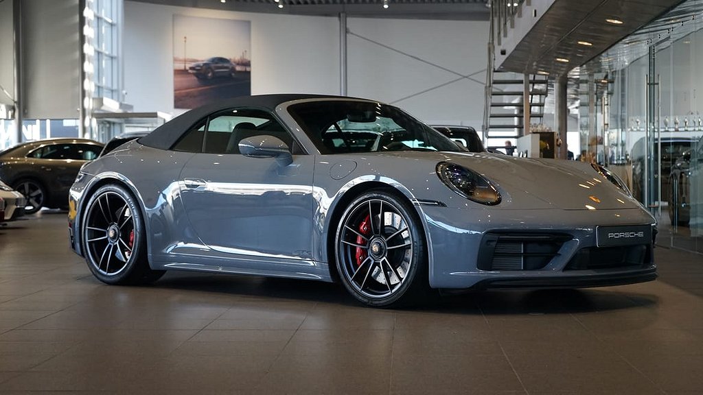 Porsche 911 Carrera GTS Cabriolet