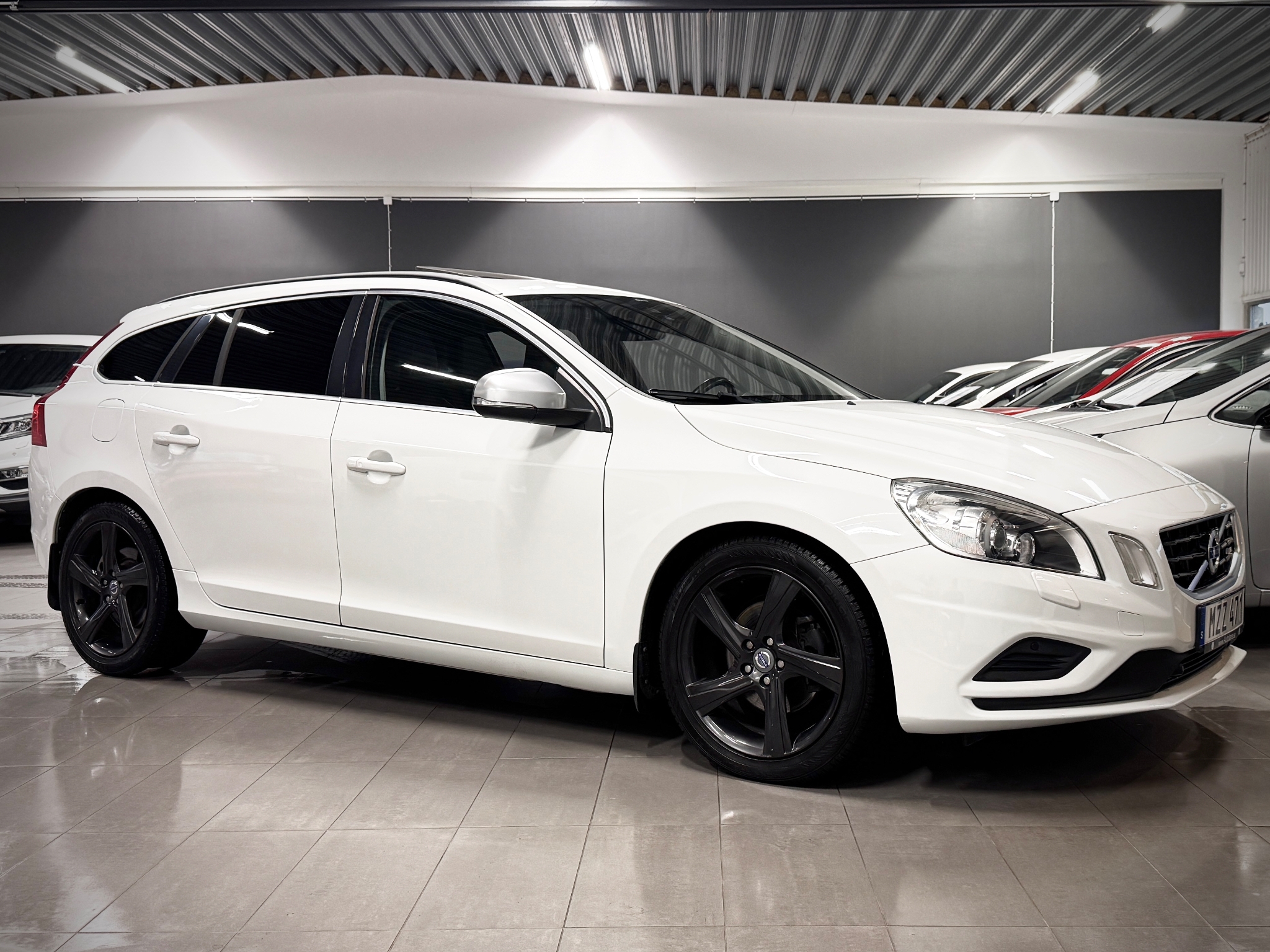 Volvo V60 D4 R-Design Taklucka 2013, bild 2/54