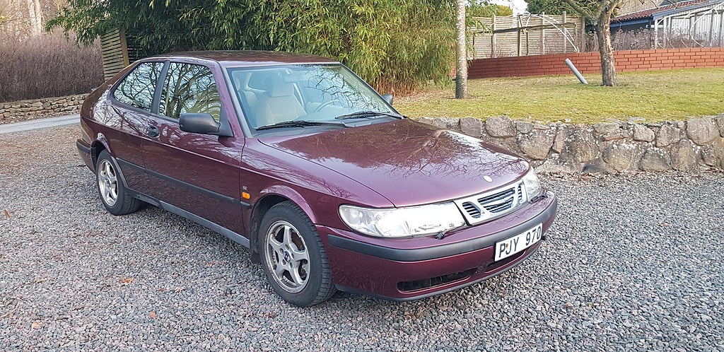 Saab 9-3 Saab 9-3 Turbo 2.0T 3 dörrars Coupe Nybesiktigad