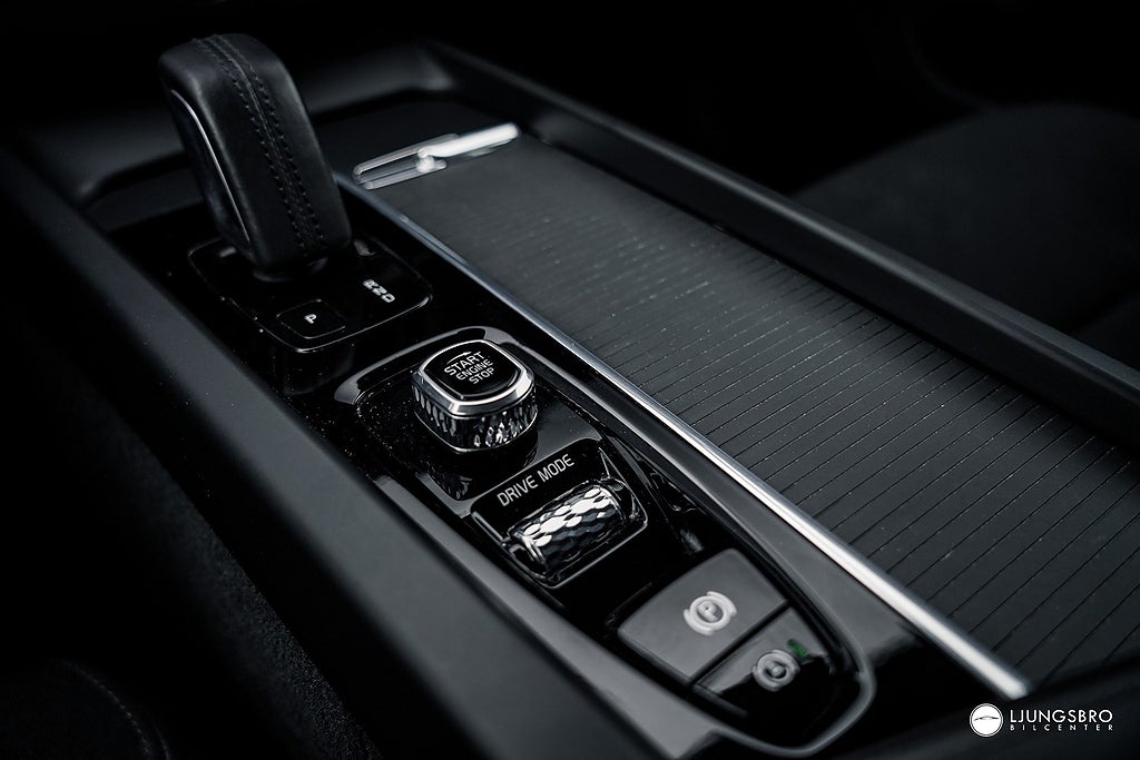 Volvo XC60 2020 - miniatyr 14