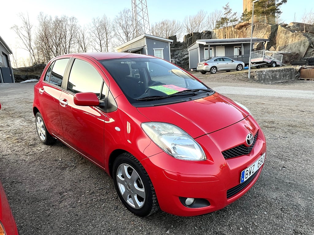 Toyota Yaris 5-dörrar 1.33 Dual VVT-i Euro 5