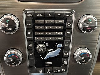 Volvo XC70 D4 AWD Aut Classic Momentum S&Vdäck/Dvärmare/Drag