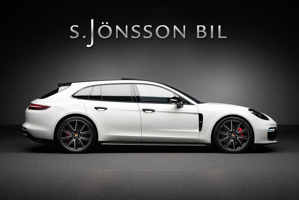 Porsche Panamera GTS Sport Turismo / Biturbo V8 / Panorama