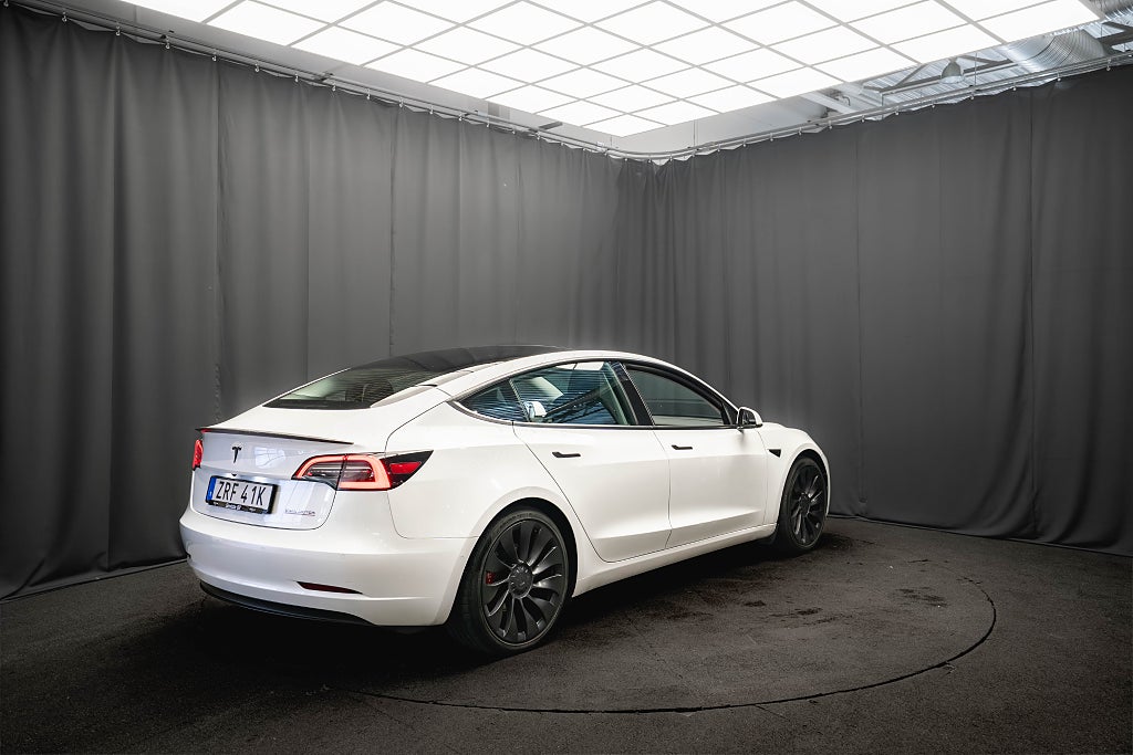 Tesla Model 3 Performance AWD PANO 20'' LÄDER KAMERA MOMS 513hk