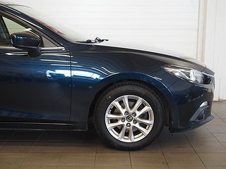 Halvkombi Mazda 3 8 av 20