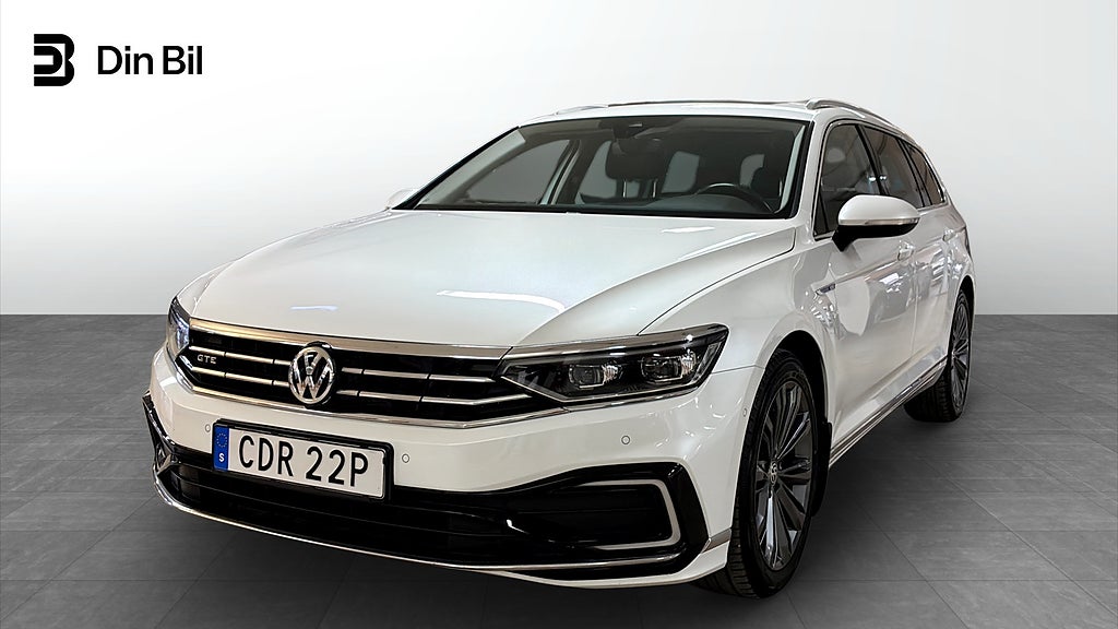 Volkswagen Passat GTE DSG Executive/ Panorama/ Dynaudio/ Drag