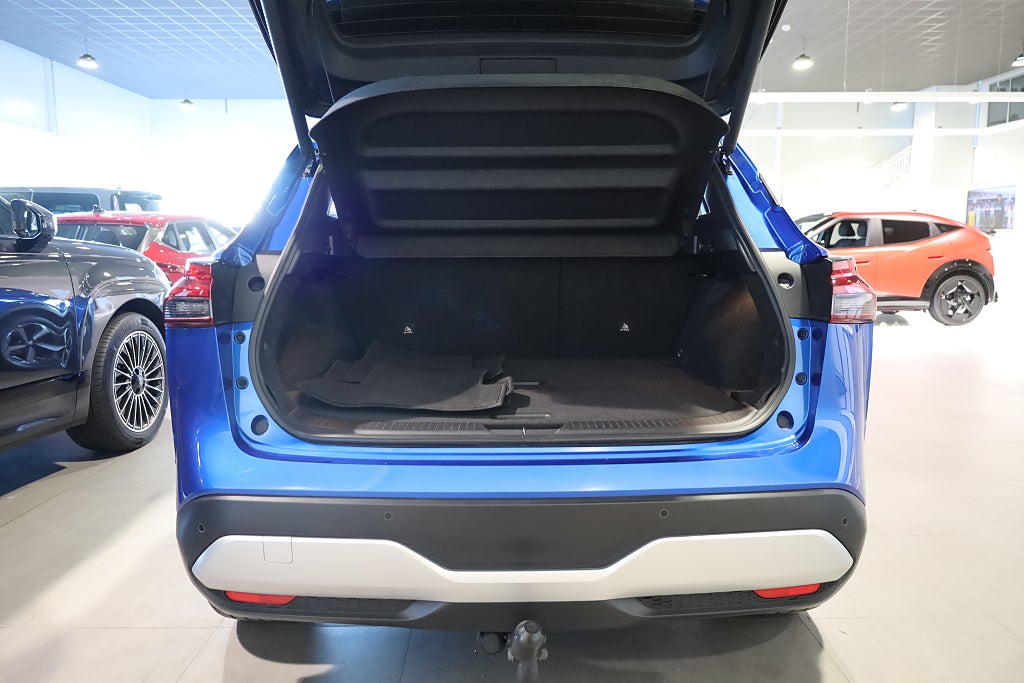 Nissan Qashqai 1.3 DIG-T AUT Drag 360° Navi CarPlay PDC HUD Keyless 2022