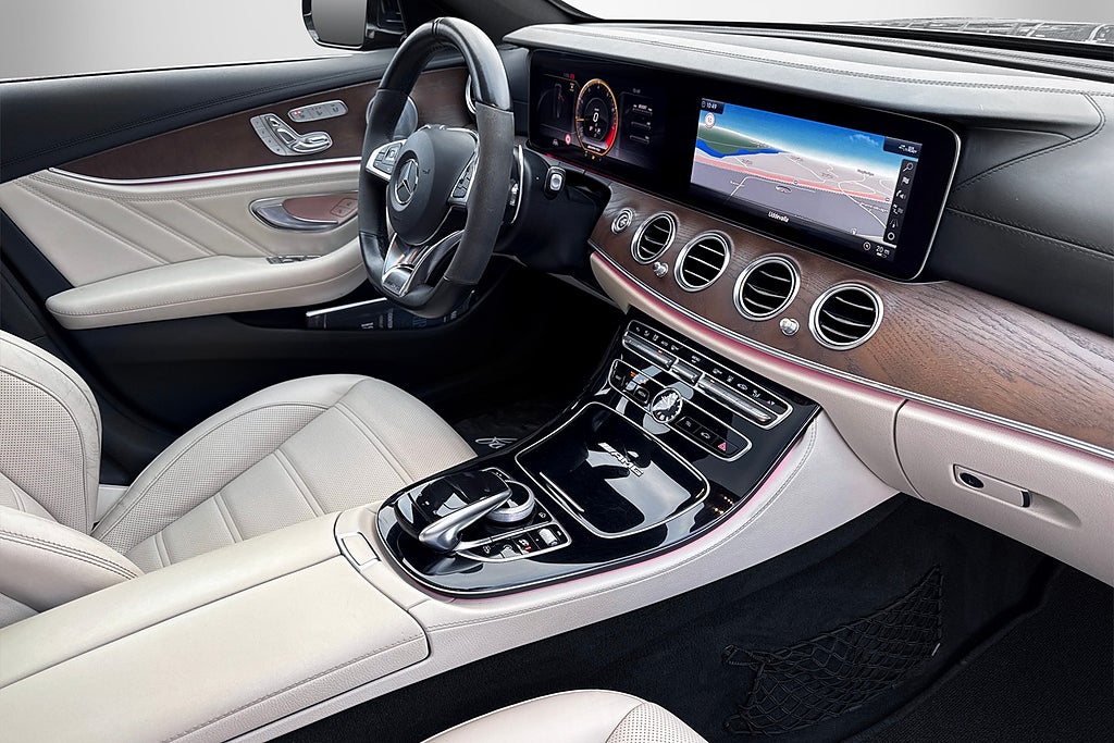 Mercedes-Benz E 63 S T 4MATIC+ AMG 612HK SVENSKSÅLD PANORAMA DRAGKROK 2018, bild 29