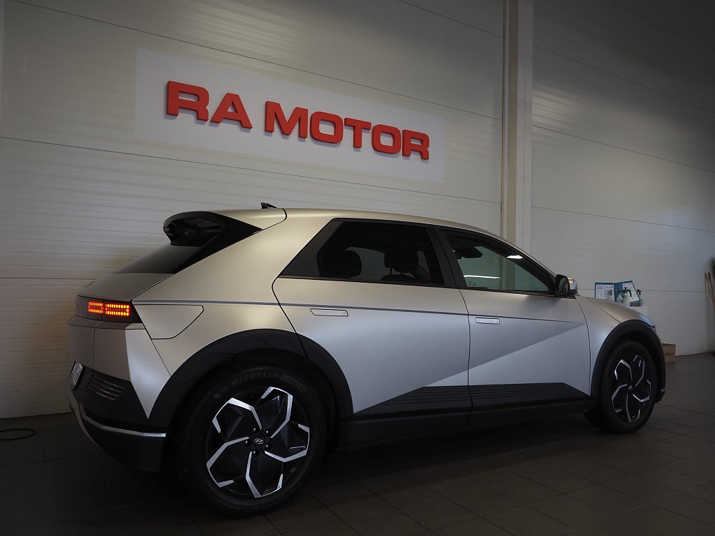 Hyundai IONIQ 5 72.6 kWh Essential | Navigation | Kamera 2022