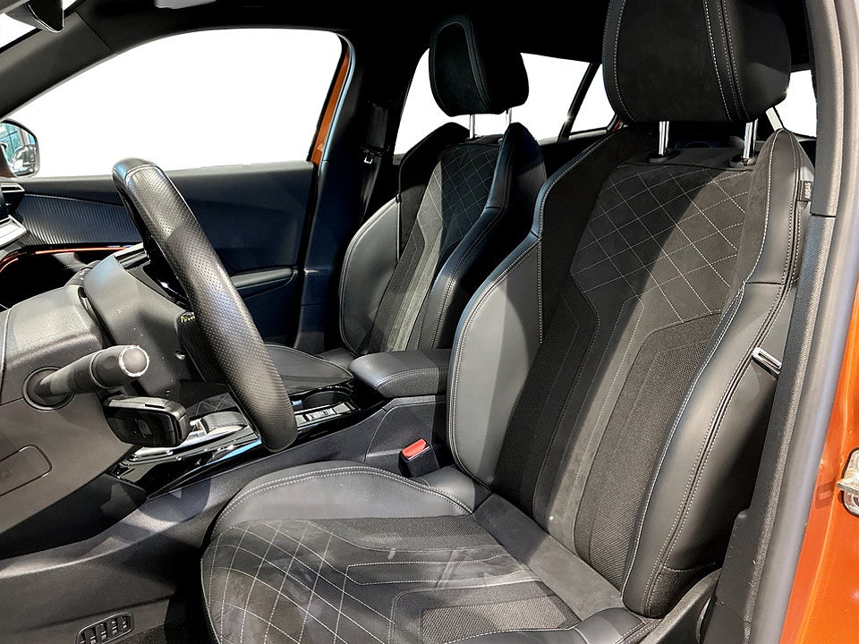 Bild på Peugeot e-2008 GT 50 kWh 136hk Aut B-KAMERA NAVI