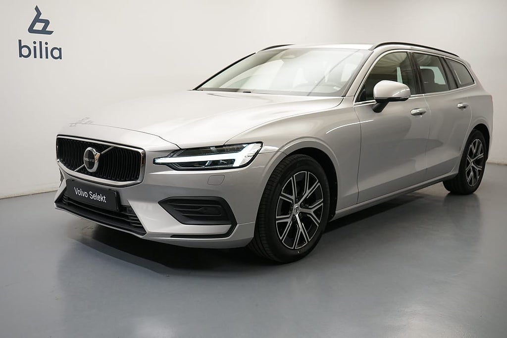 Volvo V60 B4 Bensin Core, Navigation, Baklucka elmanövrerad