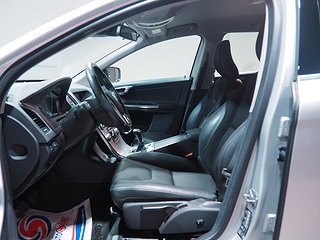 SUV Volvo XC60 12 av 22