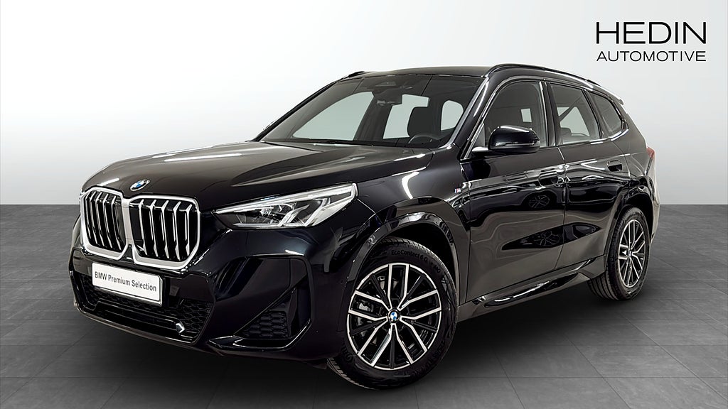 BMW X1 sDrive18i M-Sport / H&K / Drag / 18"