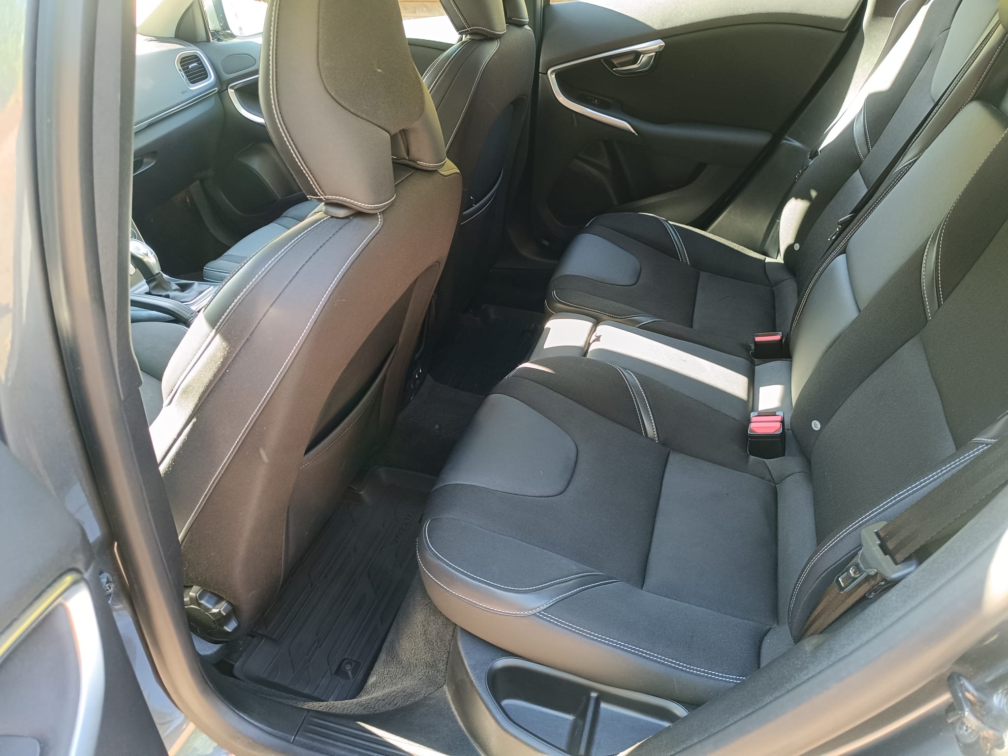 Volvo V40 D3 Geartronic Momentum Euro 5 2013, photo 7/41