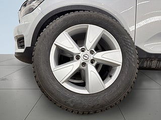 Volvo XC40 T2 Geartronic Momentum S&V/Drag/kamera/Carplay/Pvärm – bild 14