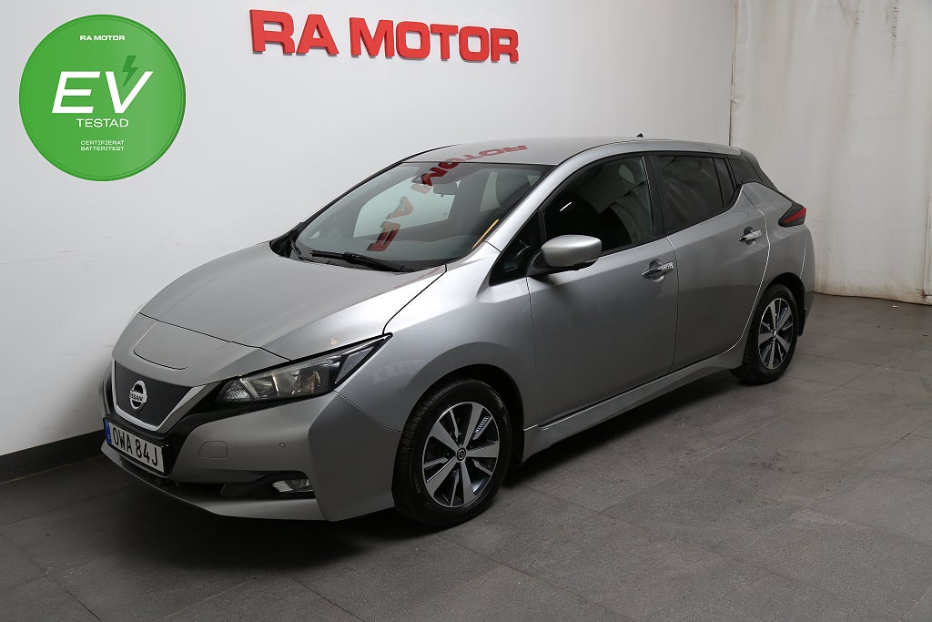 Nissan Leaf 40 kWh N-Connecta 360° I Navi I Motorvärmare 2020