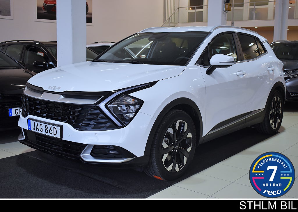 Kia Sportage PHEV AWD Navi Drag Värmare m fjärr 4.95% Ränta Moms 