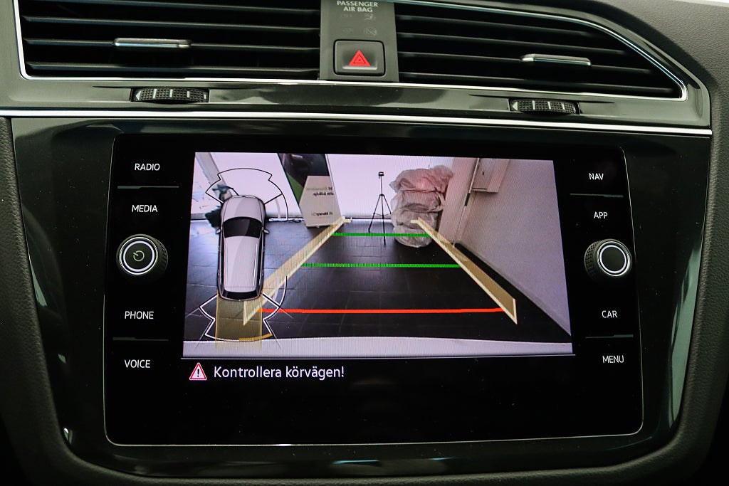 Volkswagen Tiguan 2.0 TDI 4Motion R-Line Värmare Drag Navi