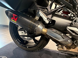 BMW S1000XR/3st väskor/Akrapovic/Chassisänkt