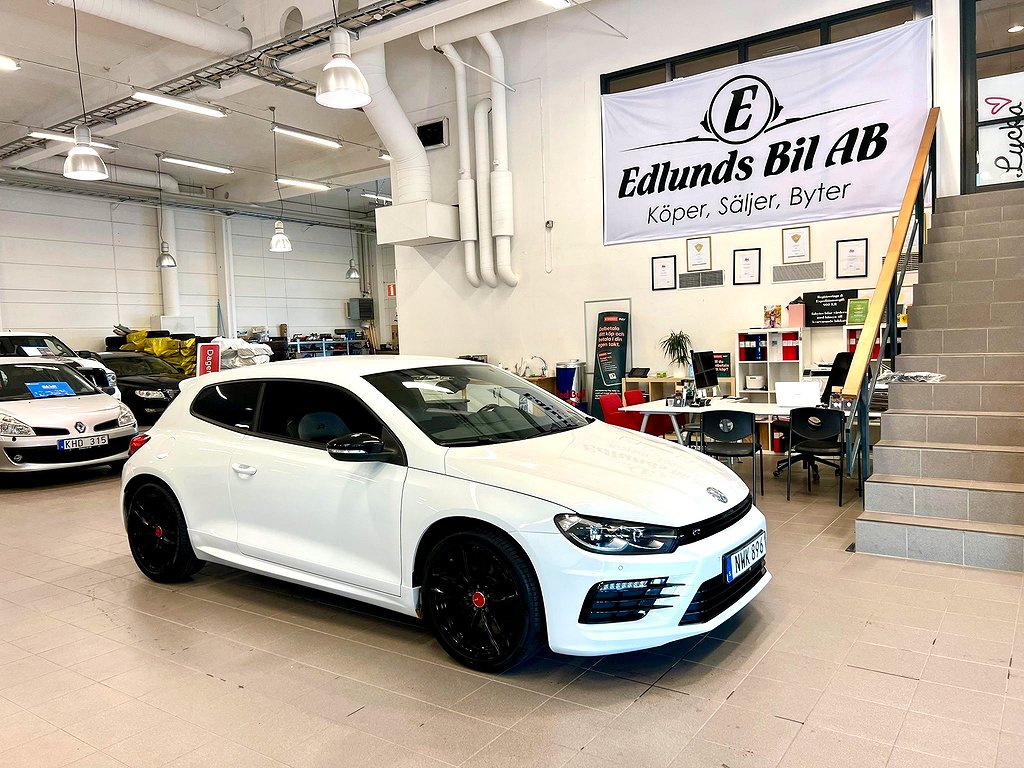 Volkswagen Scirocco R R Euro 6 (10800mil)