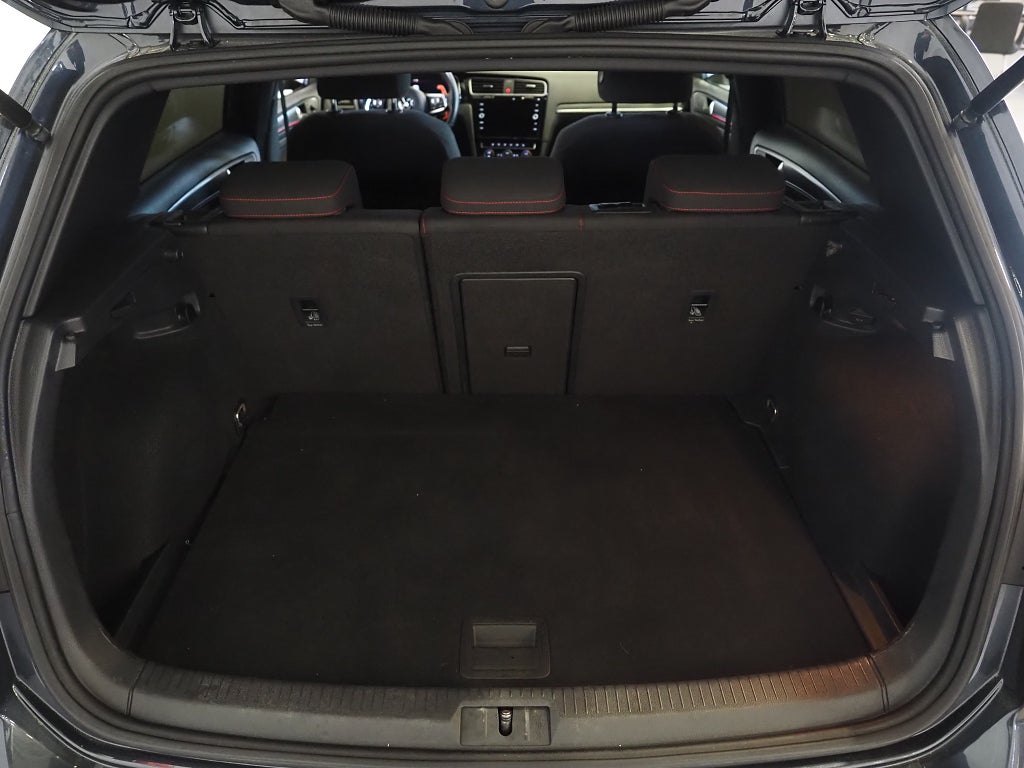 Volkswagen Golf GTI Performance 2.0 245hk DSG M-Värm Kamera Sportavgas 2020